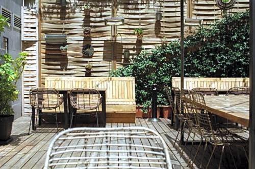 Parilament On Rustaveli 4 Rooms Tbilisi ภายนอก รูปภาพ