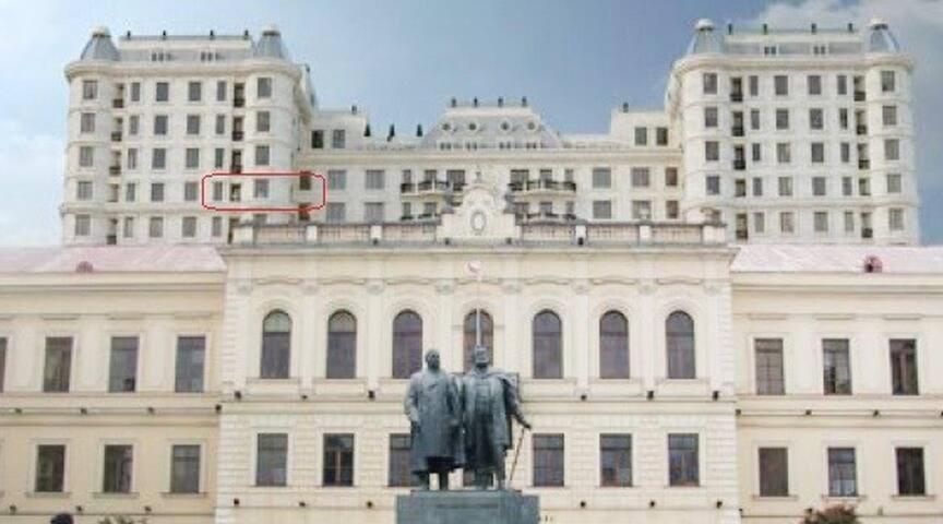 Parilament On Rustaveli 4 Rooms Tbilisi ภายนอก รูปภาพ